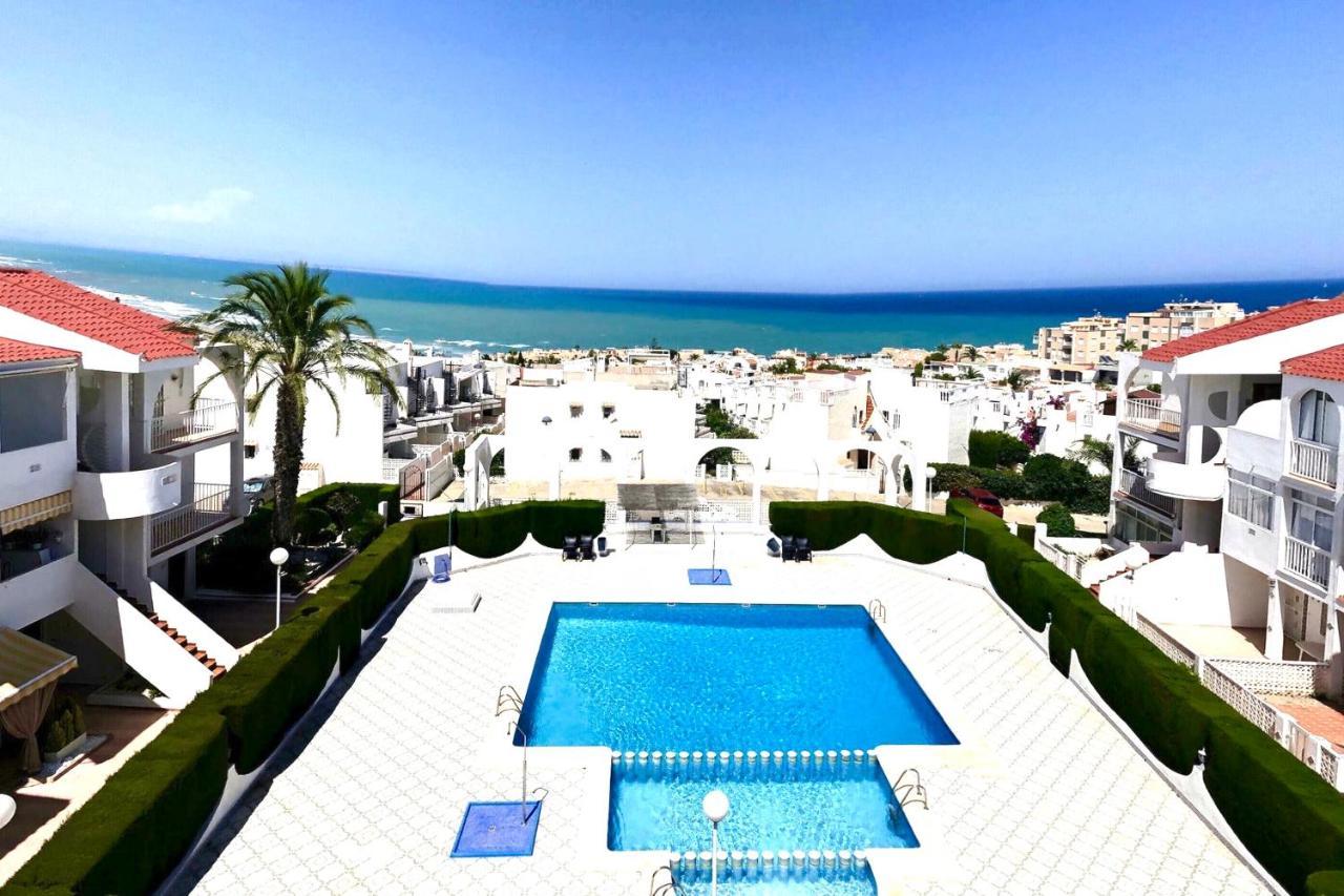 Apartment With Pool, Sea Views & Balcony Less Than 10Min Walk To La Mata Beach! Torrevieja Zewnętrze zdjęcie