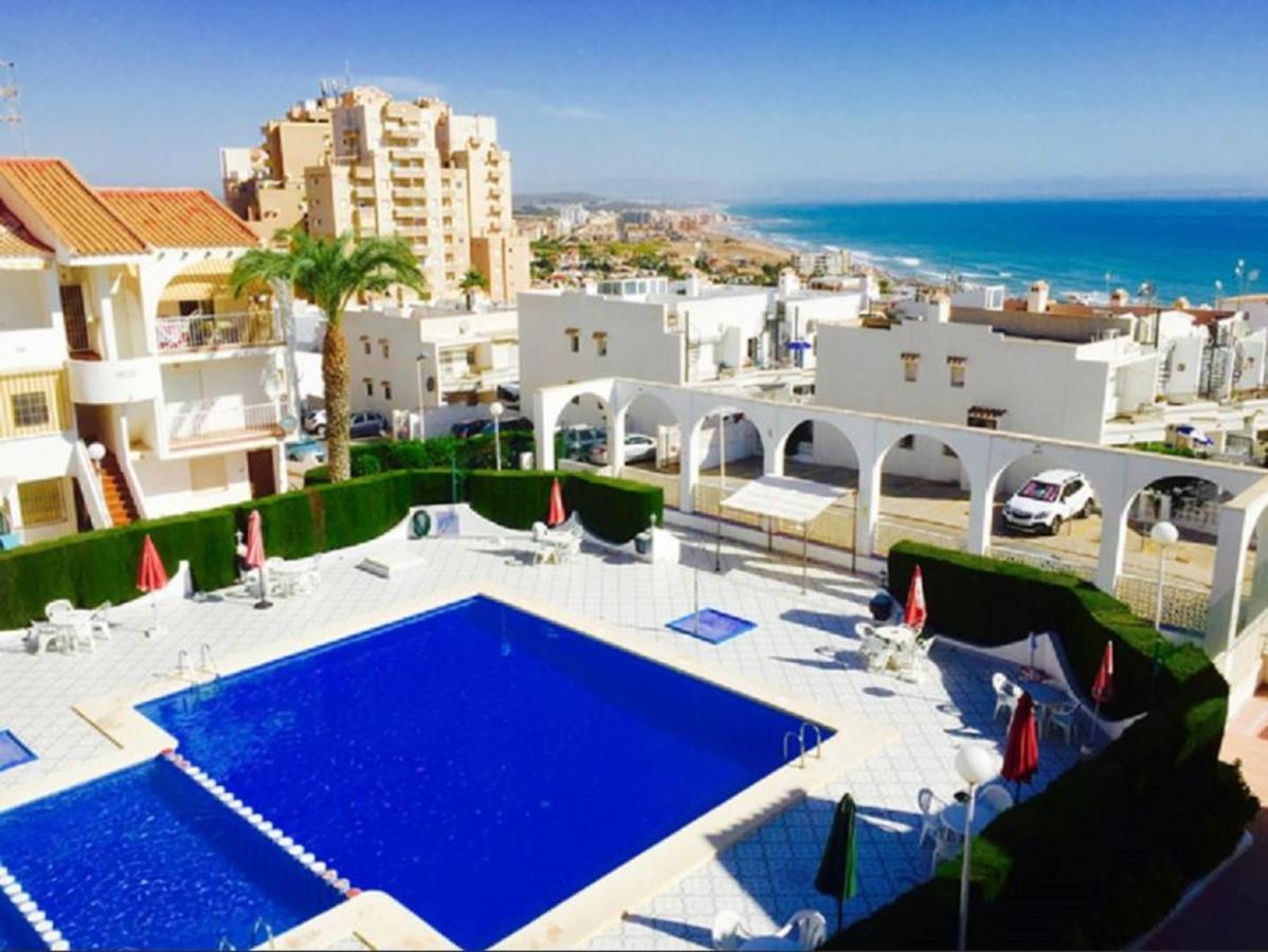 Apartment With Pool, Sea Views & Balcony Less Than 10Min Walk To La Mata Beach! Torrevieja Zewnętrze zdjęcie