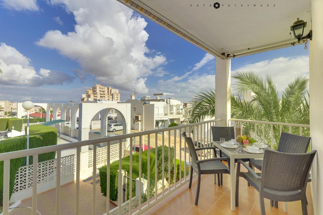 Apartment With Pool, Sea Views & Balcony Less Than 10Min Walk To La Mata Beach! Torrevieja Zewnętrze zdjęcie